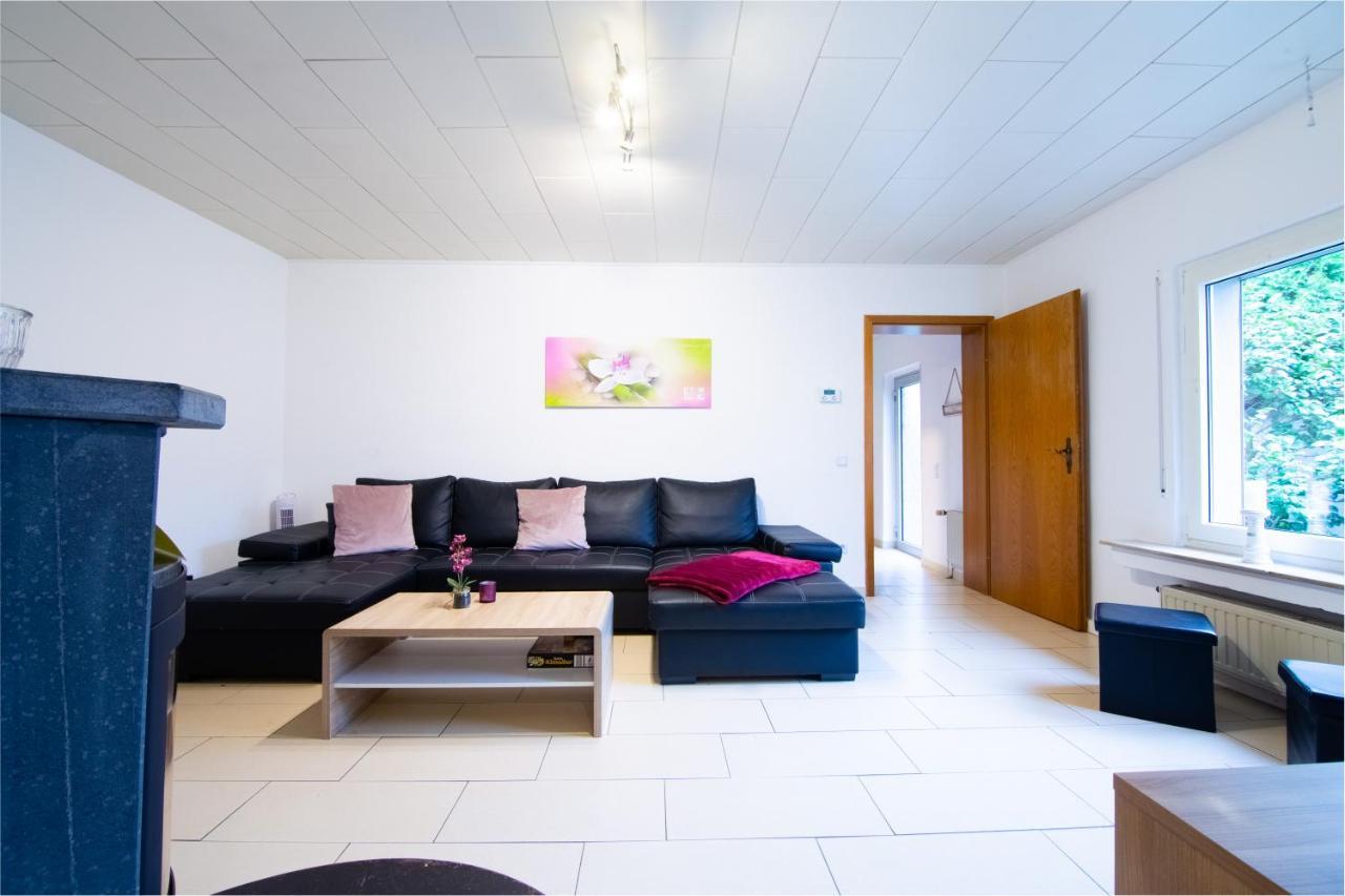 Ferienwohnung Oberhausen Alstaden エクステリア 写真