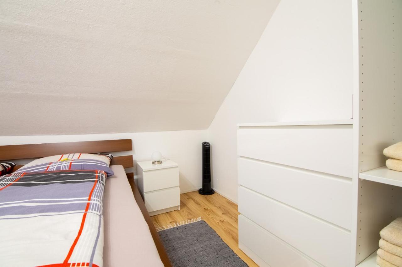 Ferienwohnung Oberhausen Alstaden エクステリア 写真